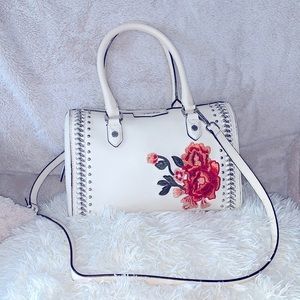 🌺Calvin Klein embroidered flower bag 🌺